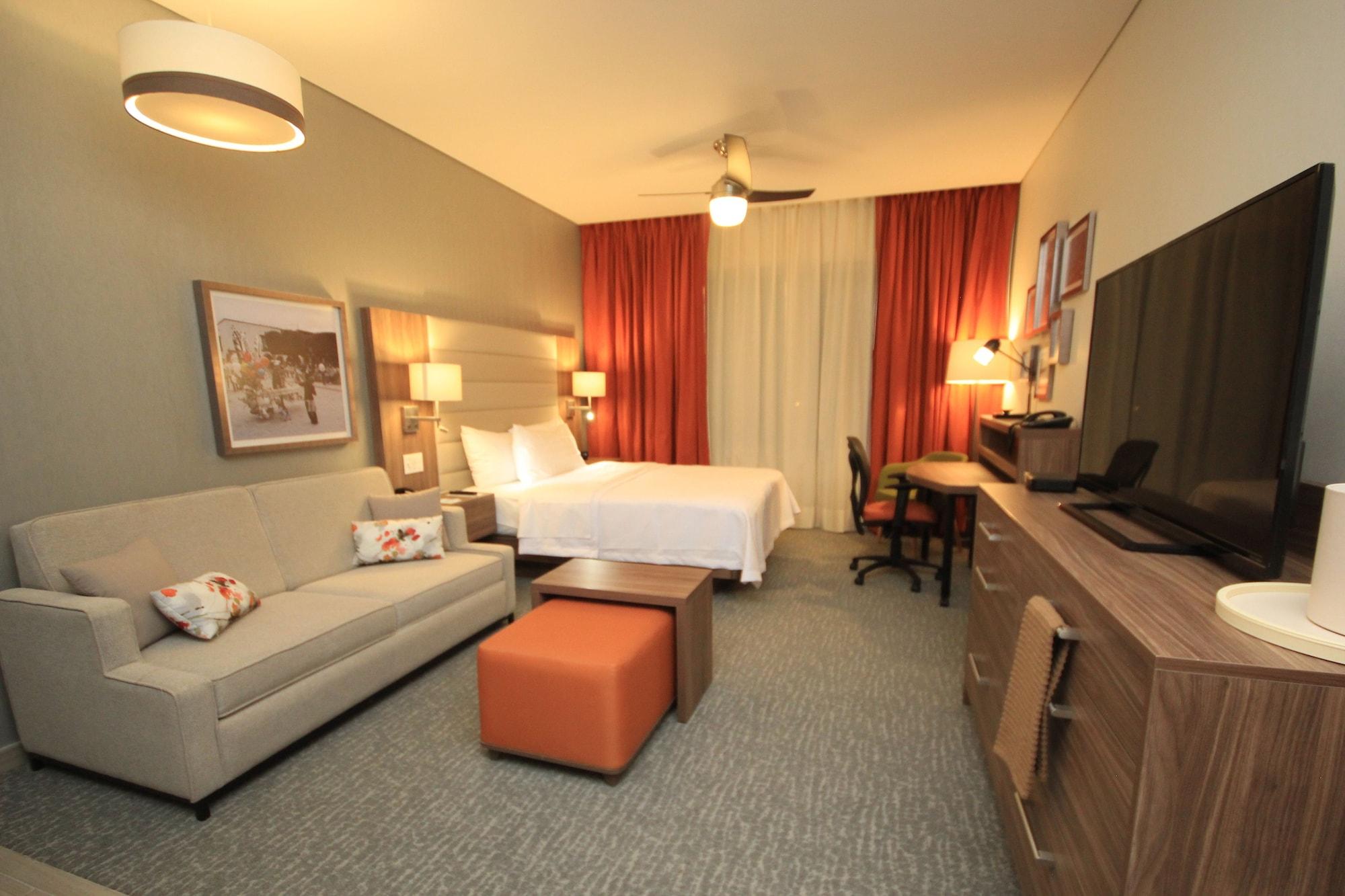 Fiesta Inn Suites Aeropuerto Del Bajio Silao Extérieur photo