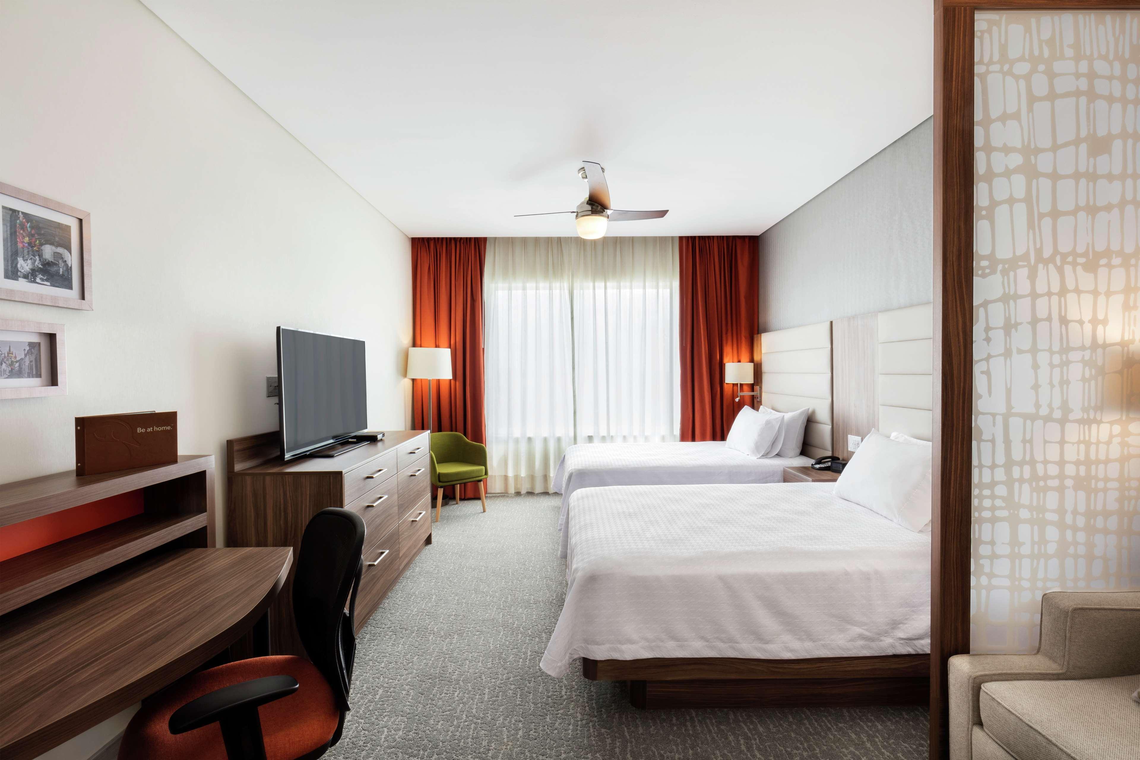 Fiesta Inn Suites Aeropuerto Del Bajio Silao Extérieur photo