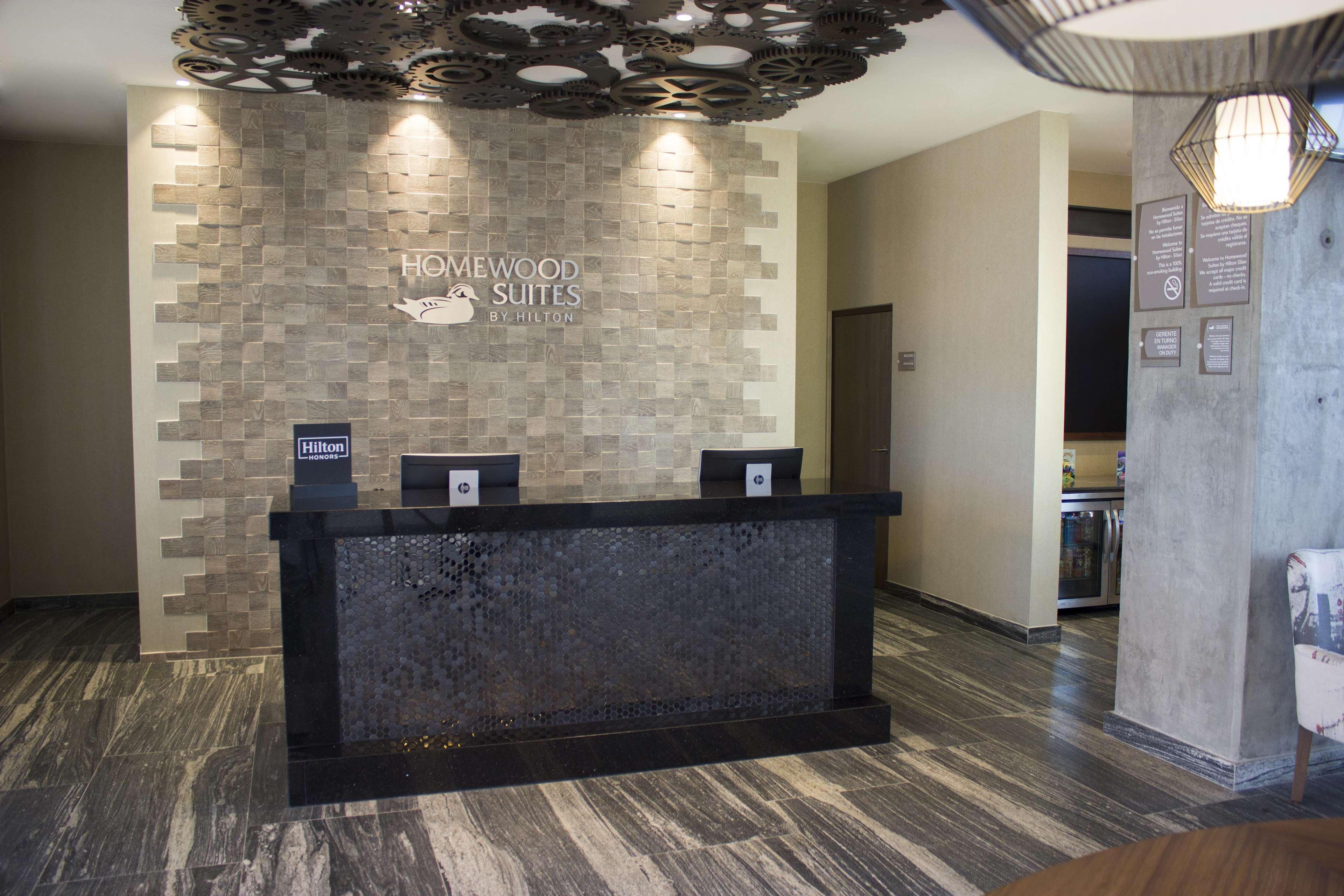 Fiesta Inn Suites Aeropuerto Del Bajio Silao Extérieur photo