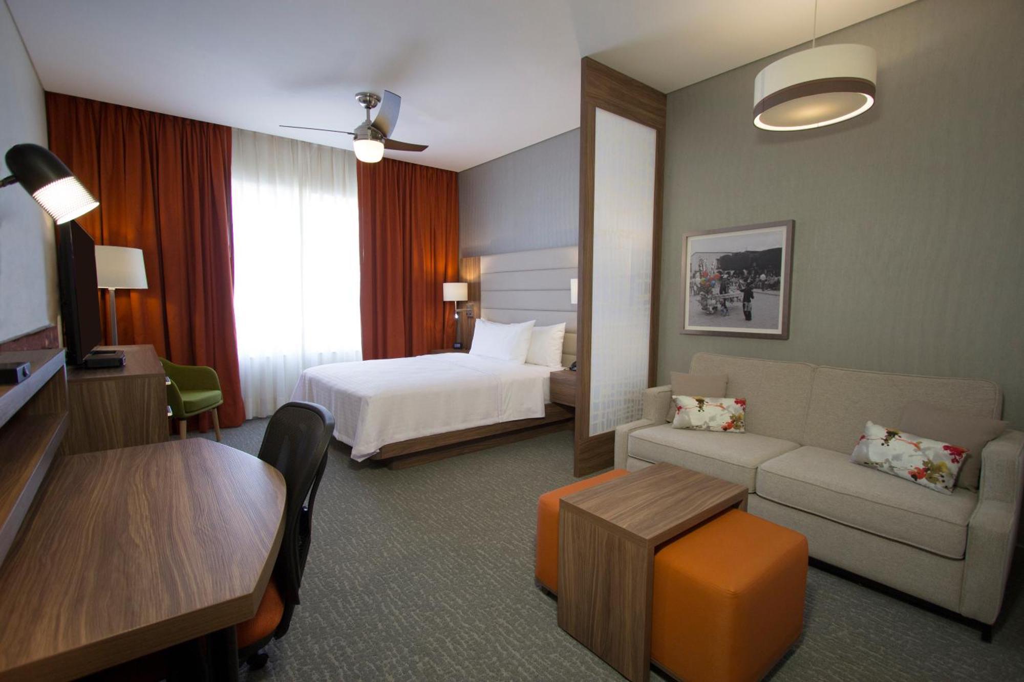 Fiesta Inn Suites Aeropuerto Del Bajio Silao Extérieur photo